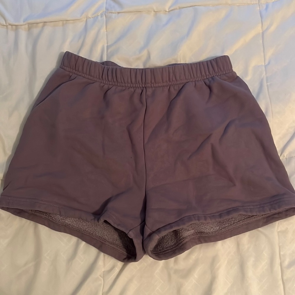 Aritzia Tna Cozy Sweatshorts